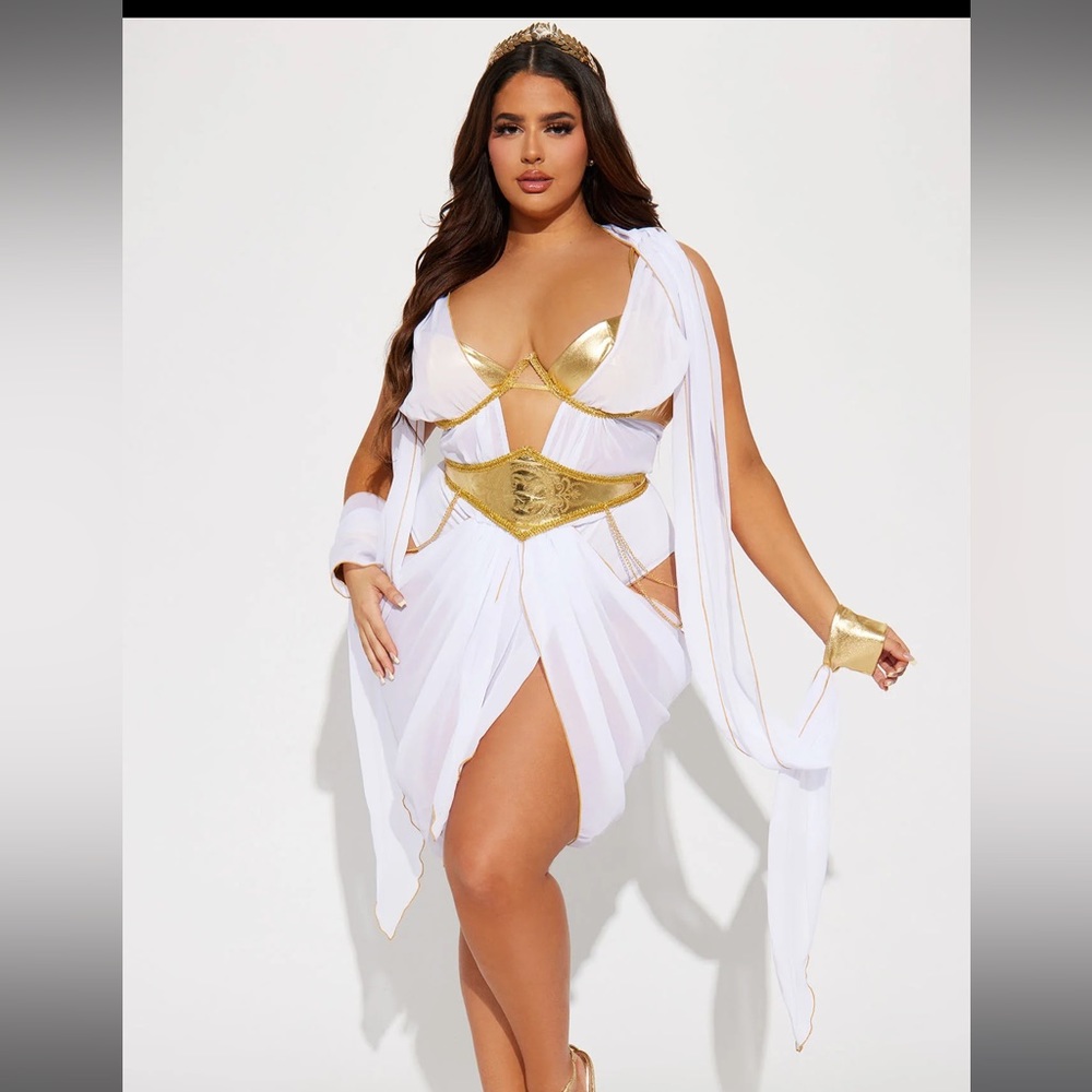 Glamorous Goddess 3
Piece Costume Set -
White/Gold